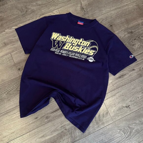 2009 Champion University of Washington Huskies NCAA Baseball T-Shirt Size Large - Picture 1 of 5